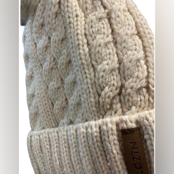 Woman’s Puff Fur Hand Knitted Beanie - Picture 11 of 11